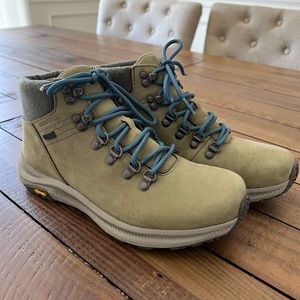 Merrell Ontario Mid Waterproof Boot size 8.5